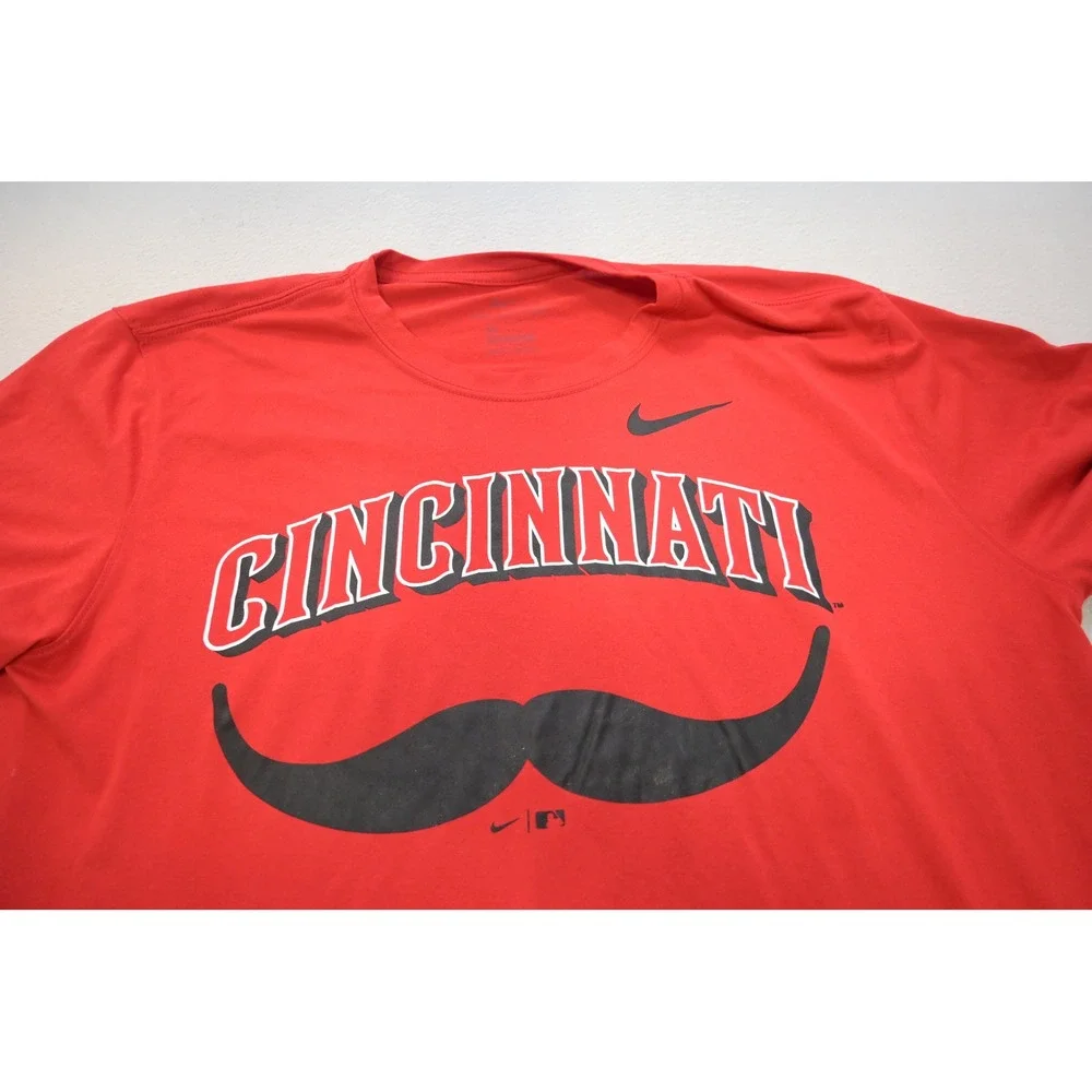 Nike T-Shirt Mens Large Red Cincinnati Reds Mustache Graphic Dri-FIT